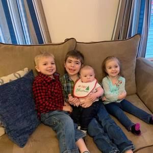 Meet your Posher, Nicole